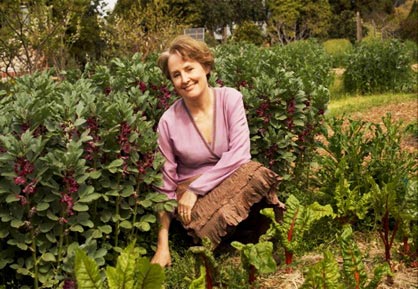 Alice Waters protested for supporting using human waste as compost